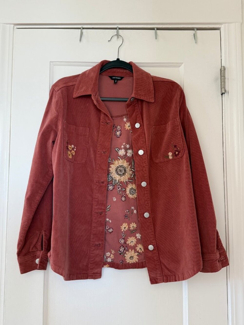 Driftwood Rust Corduroy Embroidered Floral Shirt Jacket Size XS